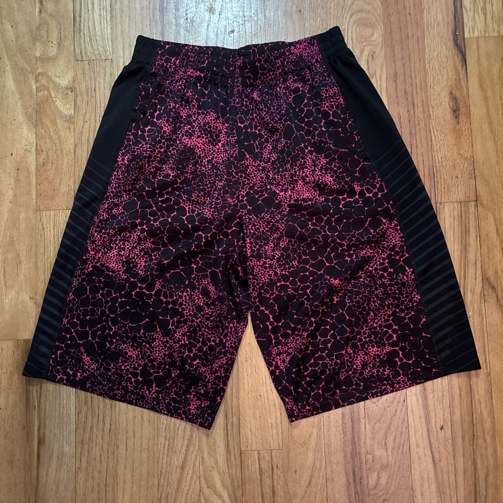 Old Navy Men's Athletic Shorts in Black and Red